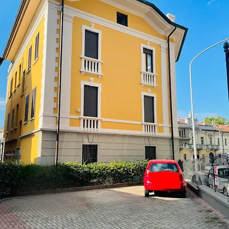 By Maggiore - Malpensa Mpx - Leonardo Academy Apartment Sesto Calende